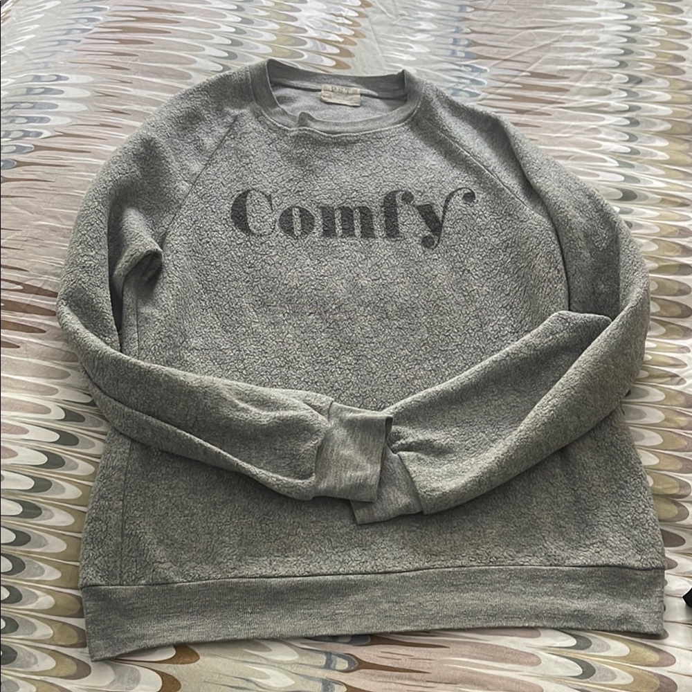 Comfy Gray Women's Crew Neck Sweater